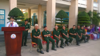 Các đồng chí trong Hội Cựu chiến binh phường Phú Mỹ