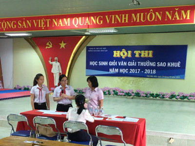 Trường tham gia hội thi học sinh giỏi văn giải thưởng Sao Khuê năm học 2017-2018