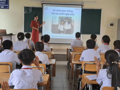 Giáo dục an toàn giao thông cho học sinh qua tiết học ATGT cho nụ cười ngày mai