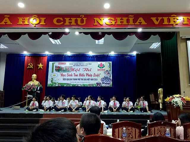 Trường tham gia hội thi "Học sinh tìm hiểu pháp luật" trên địa bàn Thành phố Thủ Dầu Một năm 2018