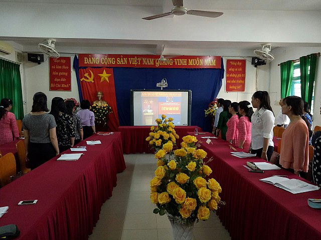 thuy 4