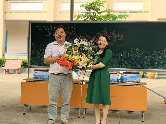 20 10 tang hoa