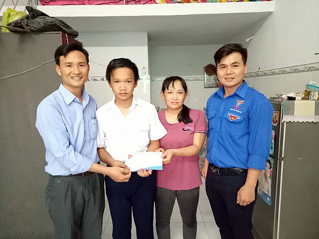 Tỉnh đoàn Bình Dương, Thành đoàn Thành phố Thủ Dầu Một tổ chức thăm học sinh bị bệnh hiểm nghèo
