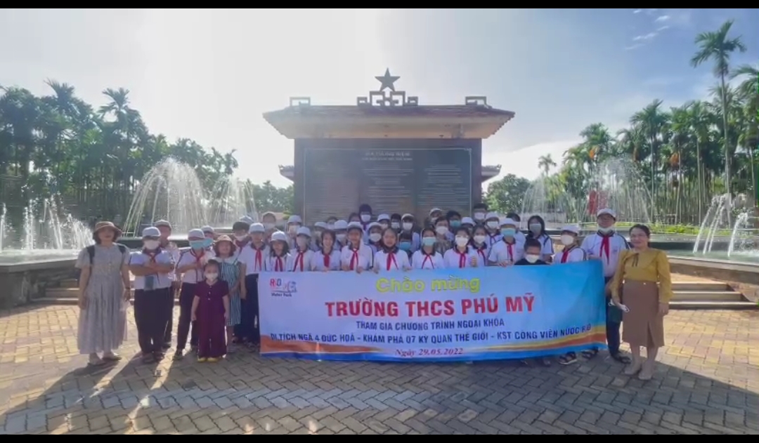 Trường THCS Phú Mỹ tổ chức hoạt động ngoại khóa về nguồn cho học sinh khối 6,7,8