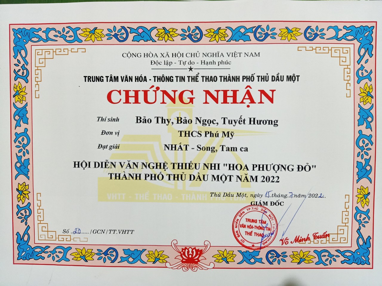nhat song tam ca