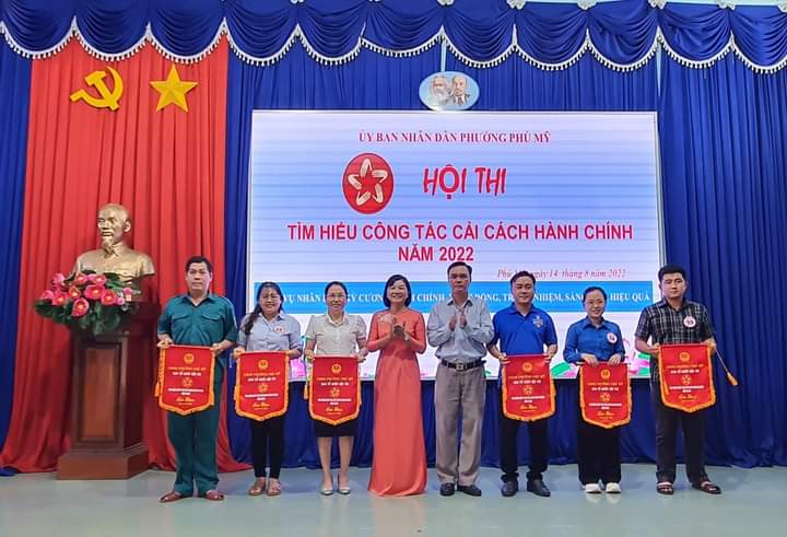 Trường THCS Phú Mỹ tham gia Hội thi “Tìm hiểu công tác cải cách hành chính” năm 2022.