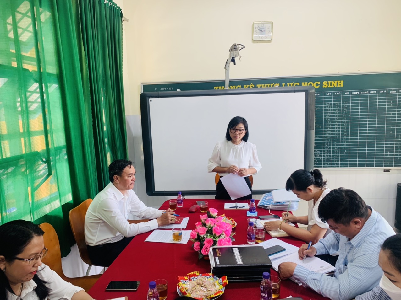Đ/c Nguyễn Thị Hồng Yến - Phó Bí thư thường trực Đảng uỷ phường Phú Mỹ phát biểu