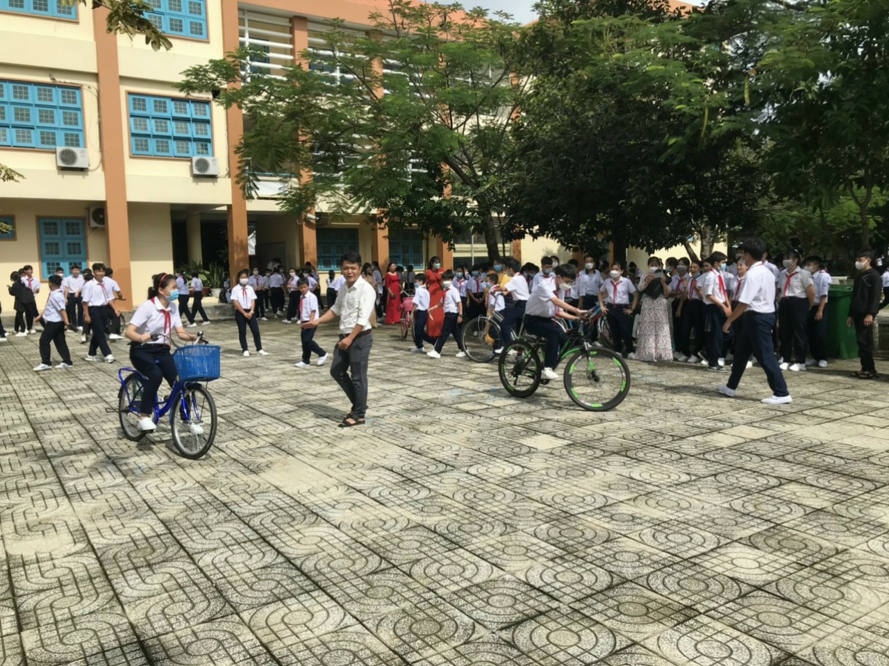 K13