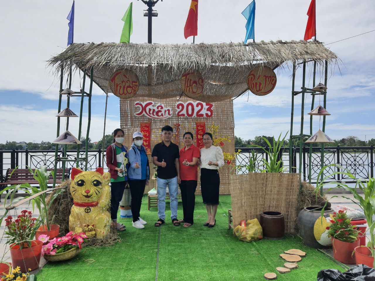 Phú Mỹ tham gia Hội thi thiết kế khung cảnh và gian hàng ẩm thực giới thiệu và phục vụ các món ăn truyền thống thành phố Thủ Dầu Một năm 2023 với chủ đề “Không gian Thủ Dầu Một xưa”