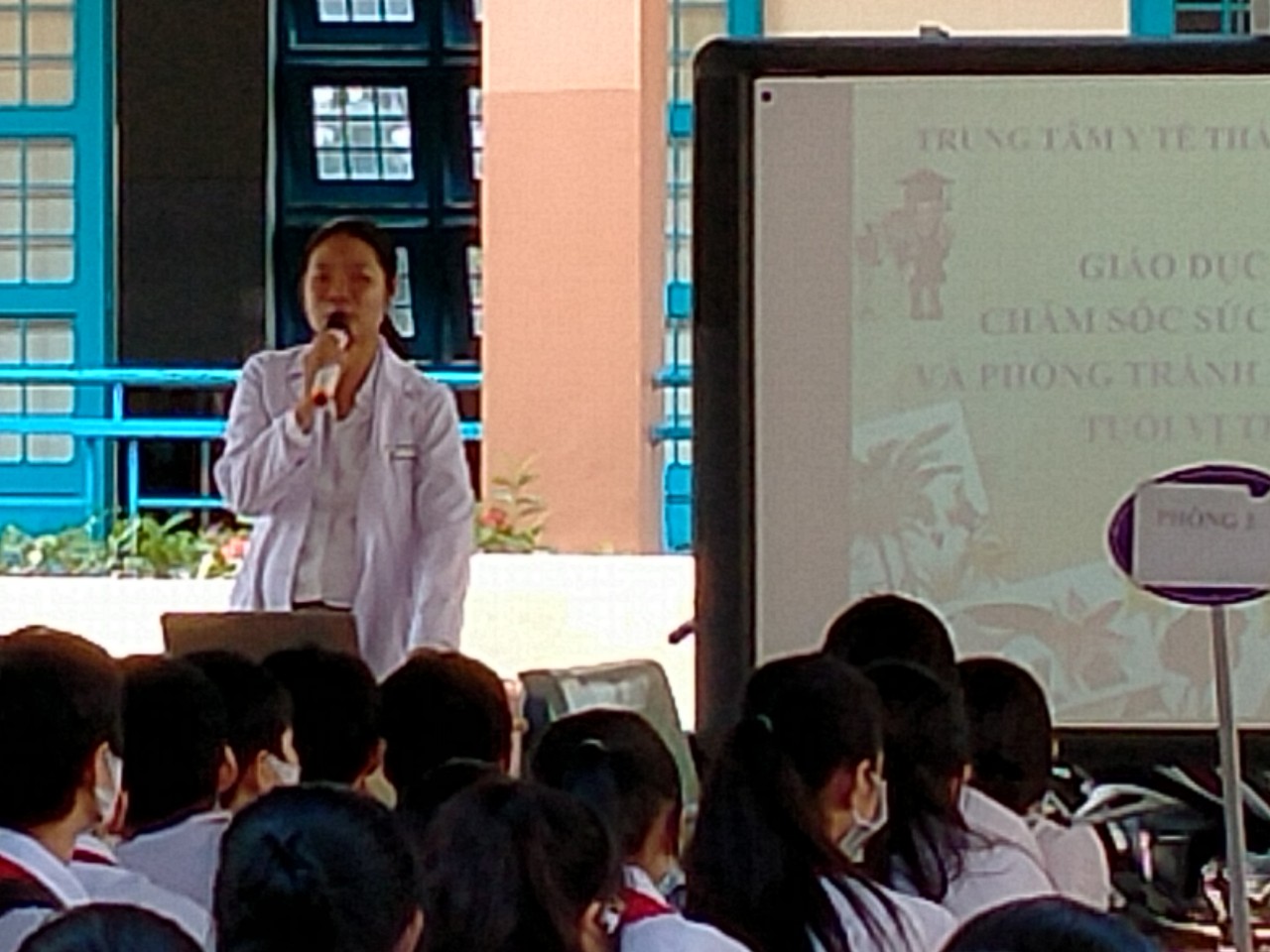Trường THCS Phú Mỹ phối hợp Hội kế hoạch hóa gia đình thành phố Thủ Dầu Một tổ chức buổi sinh hoạt chuyên đề chăm sóc sức khỏe sinh sản cho vị thành niên - thanh niên năm 2022-2023
