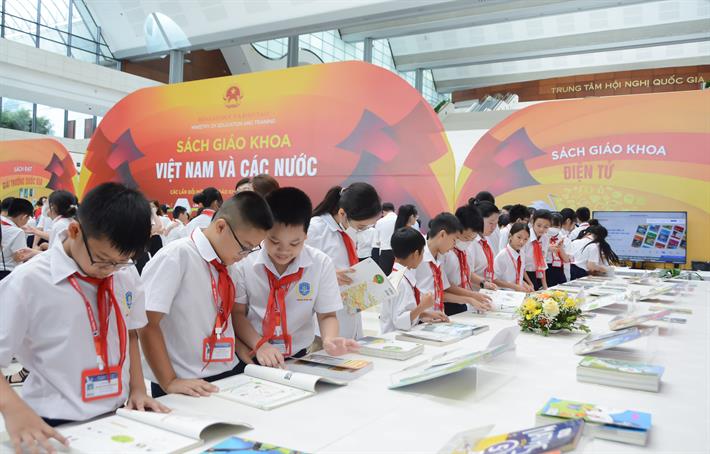 Thông báo danh mục sách giáo khoa lớp 4, lớp 8, lớp 11 sử dụng trong cơ sở giáo dục phổ thông trên địa bàn tỉnh Bình Dương từ năm học 2023-2024