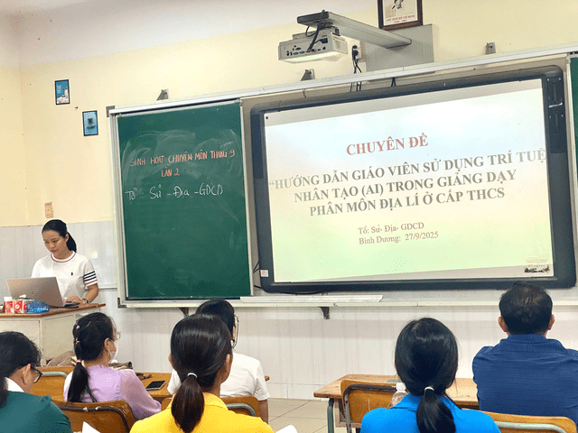 TỔ SỬ- ĐỊA- GDCD TRƯỜNG THCS PHÚ MỸ THỰC HIỆN SINH HOẠT CHUYÊN MÔN THÁNG 9